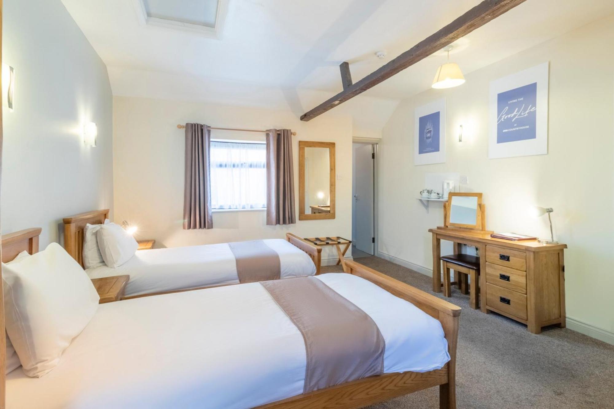 Oyo Elm Farm Country House, Norwich Airport Horsham St Faith Bagian luar foto